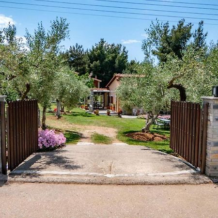 Small Paradise Никити Экстерьер фото