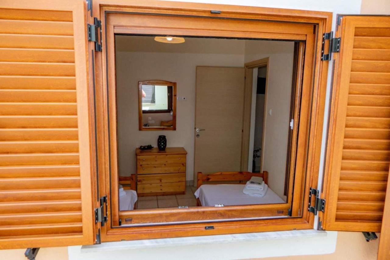 Small Paradise Никити Экстерьер фото